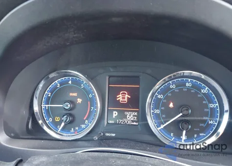 2018 Toyota Corolla Le z USA, uszkodzony, nr VIN 5YFBURHE9JP842053